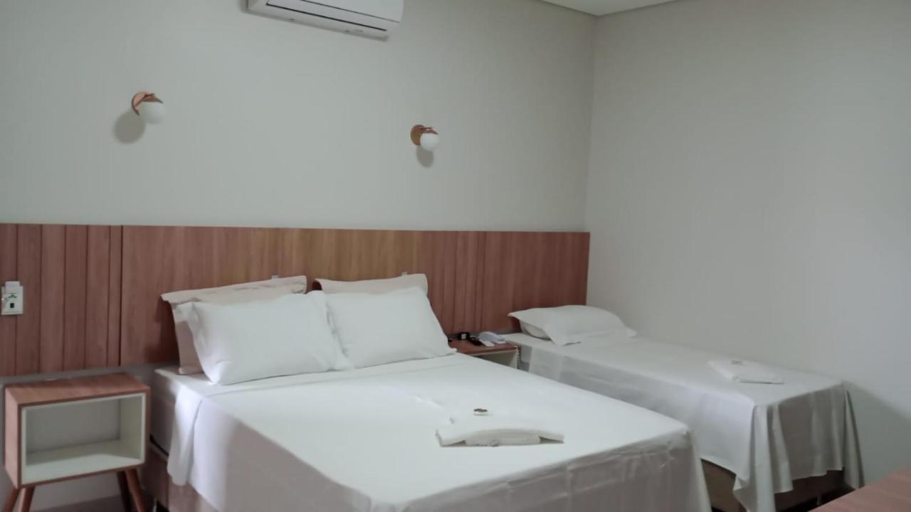 Hotel Plaza Pontes E Lacerda Exterior photo